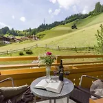 Hotel Alpenherz Garni