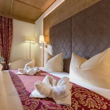 Alpenherz Garni ホテル 4*