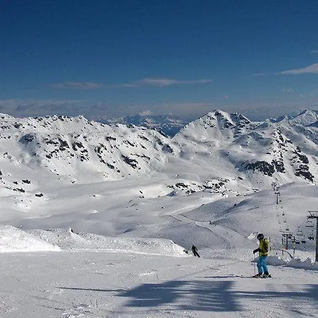 Hotel Alpenherz Garni 4*