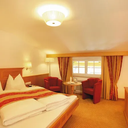 Alpenherz Garni Hotel 4*