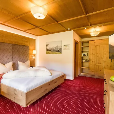 Alpenherz Garni Hotel